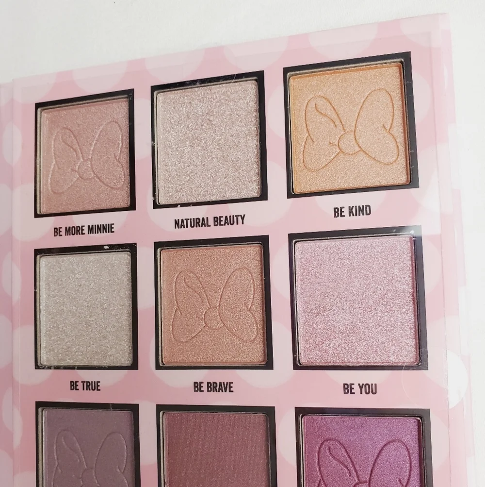 Disney Minnie Mouse 12 Shade Eyeshadow Palette